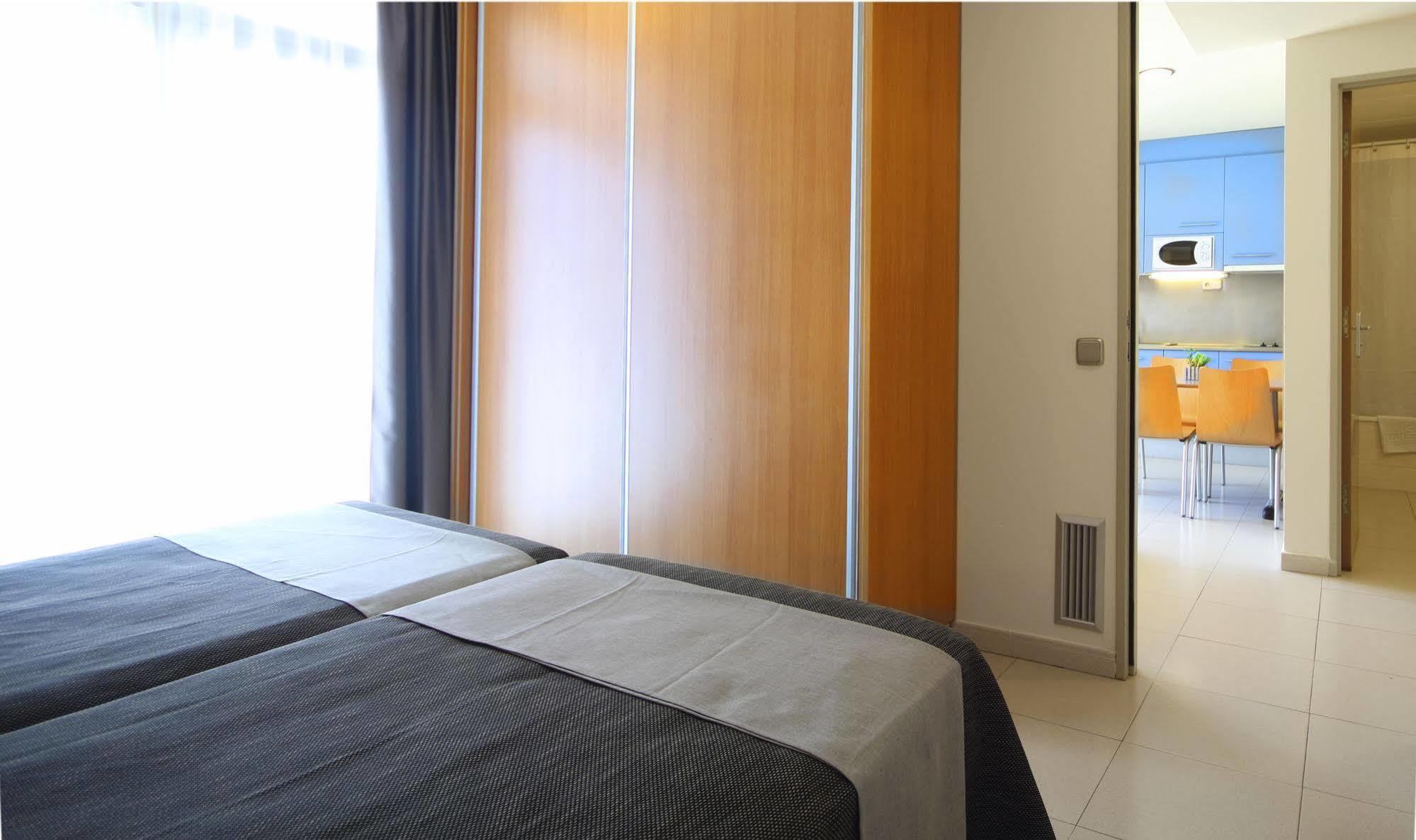 Aqua Hotel Nostre Mar Apartments Пинеда де Мар Екстериор снимка